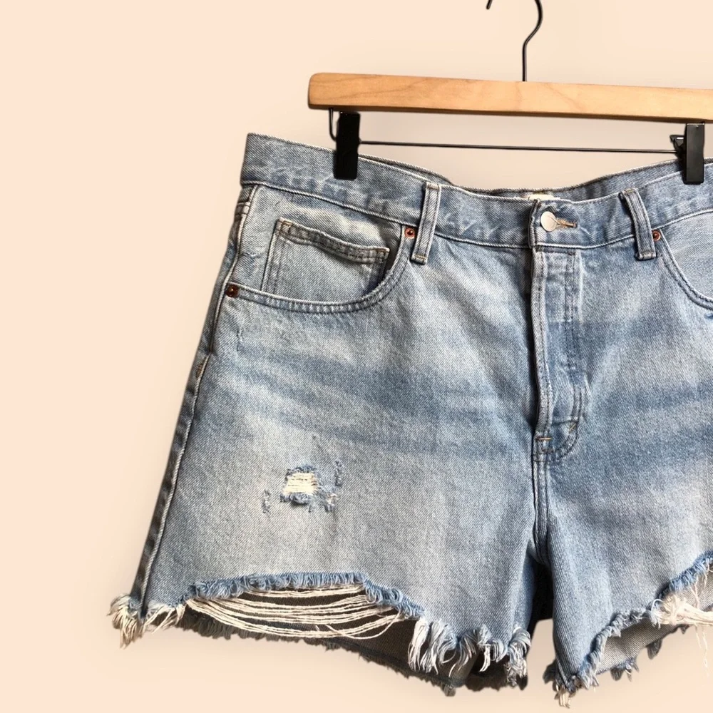 Universal Thread 90s Baggy Short Denim Shorts Distressed Women’s Plus Size 14